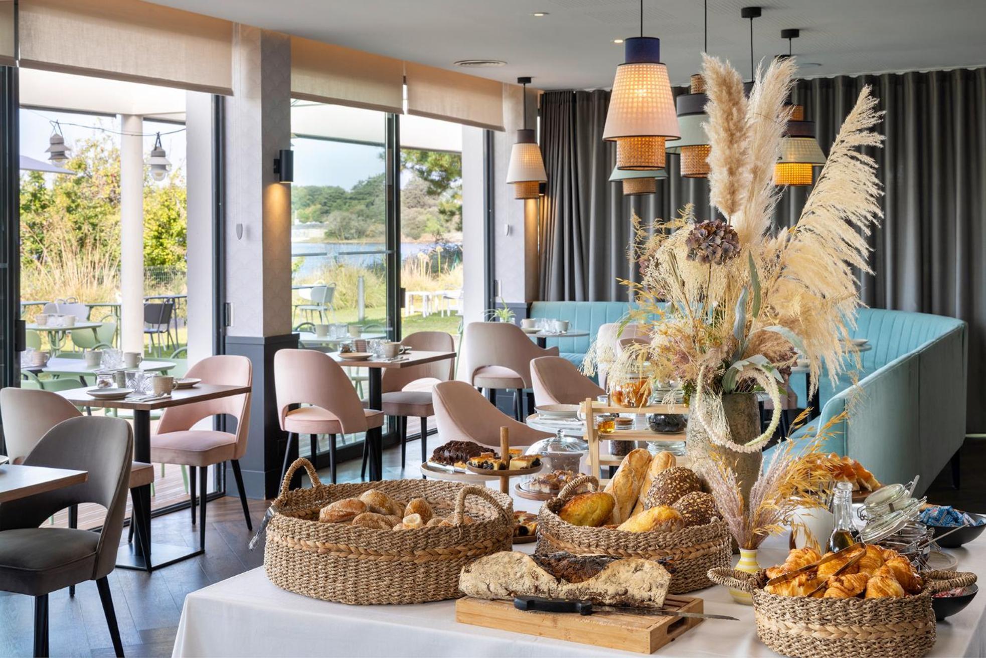 Best Western Plus Hotel Les Rives Du Ter Лармор-Плаж Экстерьер фото
